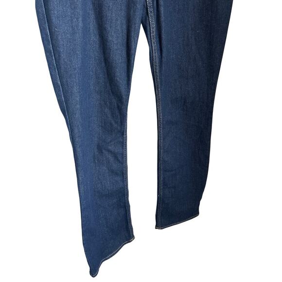 Old Navy Mid-Rise Wow Boot-Cut Jeans size 8 - Picture 3 of 5